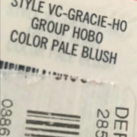 Vince Camuto Hobo bag “sold out everywhere” - Picture 6 of 6